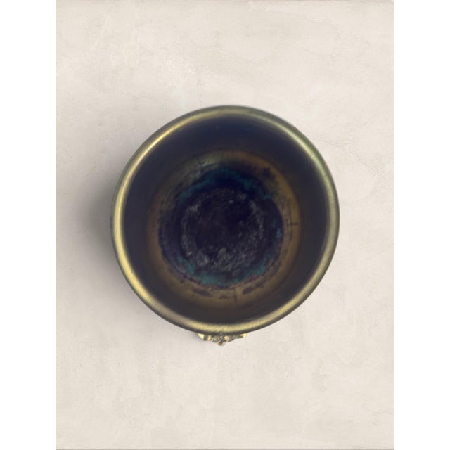 1900 - 1909 Antique English Brass Jardinere Planter For Sale - Image 5 of 7