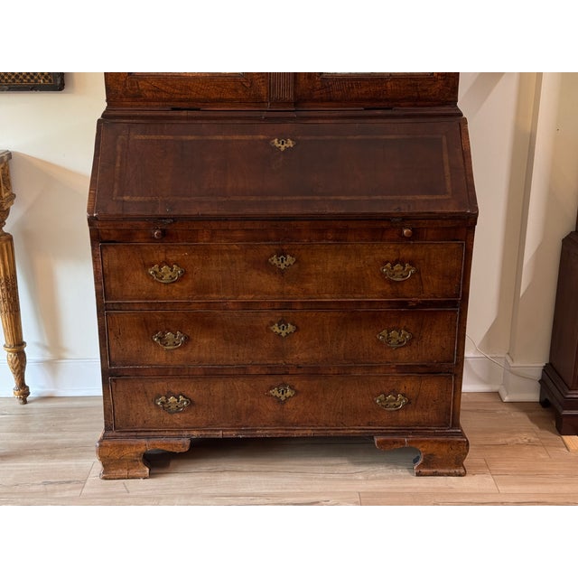 Early 18th Century Early 18th Century Dutch Baroque Burl Walnut Drop-Front Secretary Desk For Sale - Image 5 of 18