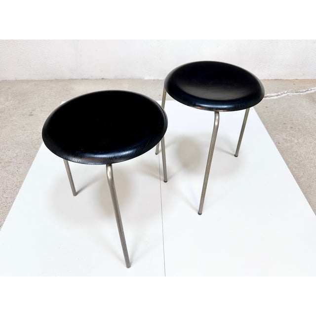 Black Dot Model 3170 Stools by Arne Jacobsen for Fritz Hansen, Denmark, 1960s, Set of 2 For Sale - Image 15 of 18