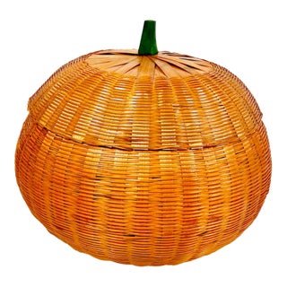 1970s Vintage Boho Chic Americana Halloween Wicker Pumpkin Basket, Large Scale. For Sale