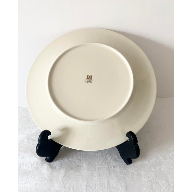 Late 20th Century Lenox Holiday Holly & Berries Plate Excellent Condition For Sale In Denver - Image 6 of 10