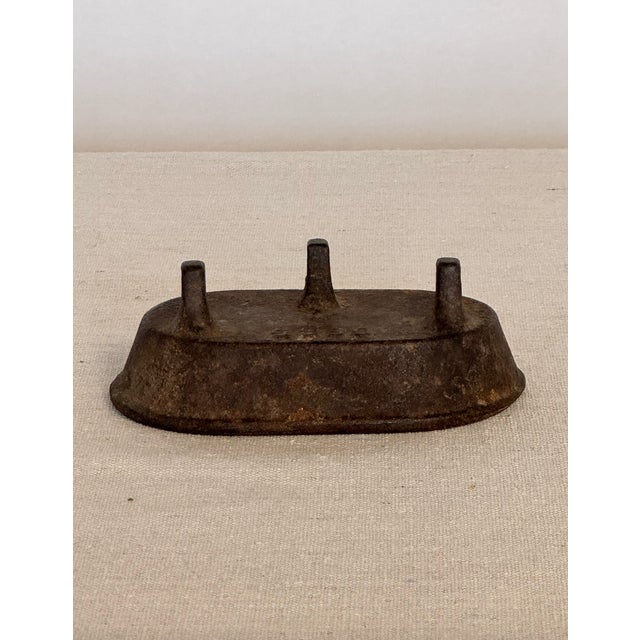 1900s Antique American Cast Iron Soap Dish For Sale - Image 4 of 4