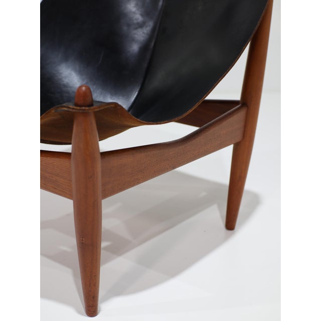 Vintage 272 Lounge Chair in Black Leather and Teak by Illum Wikkelsø, Denmark, 1960s For Sale - Image 13 of 17