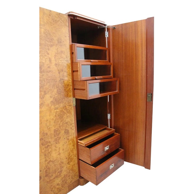 English Art Deco Blonde Walnut Triple Breakfront Wardrobe, 1930 For Sale - Image 10 of 14