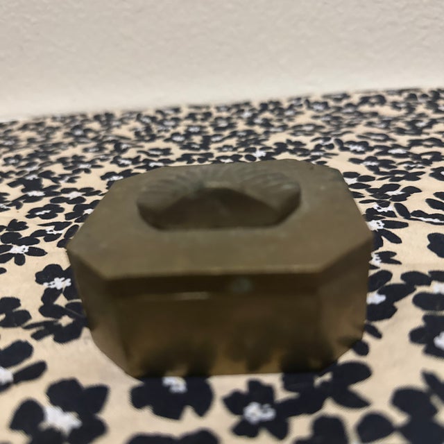 Art Nouveau 1960s Trinket Box Brass With Shell For Sale - Image 3 of 8