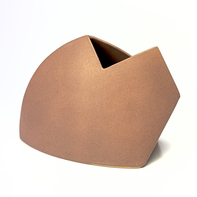 Postmodern Stunning Vintage James Johnston Studio Post-Modern Geometric Vessels Curation Circa 1980 - Group of 3 For Sale - Image 3 of 16