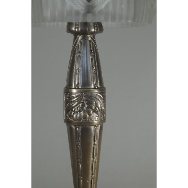 1930s Georges Leleu French Art Deco Table Lamp in Frosted Glass & Nickeled Bronze - 1930s For Sale - Image 5 of 11