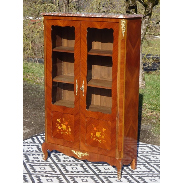 Small Louis XV Marquetry Display Case, 1950s For Sale - Image 3 of 18