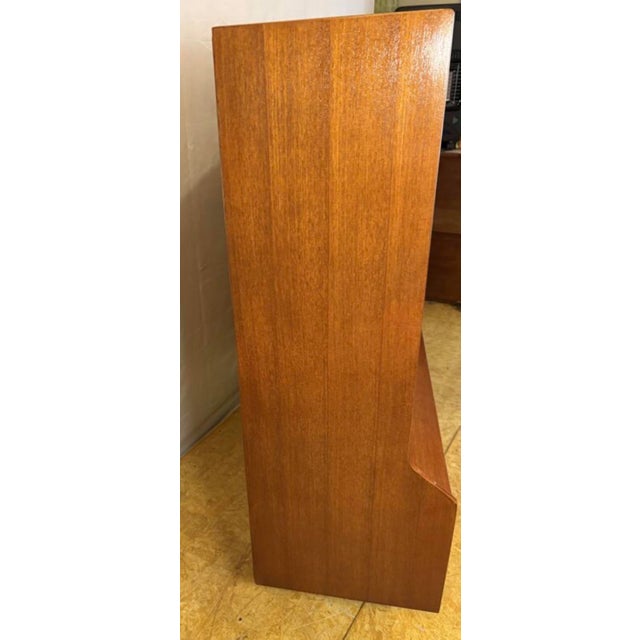 Mid-Century Modern Danish Style Teak Highboard attributed to Elliotts of Newbury, 1960s For Sale - Image 10 of 13