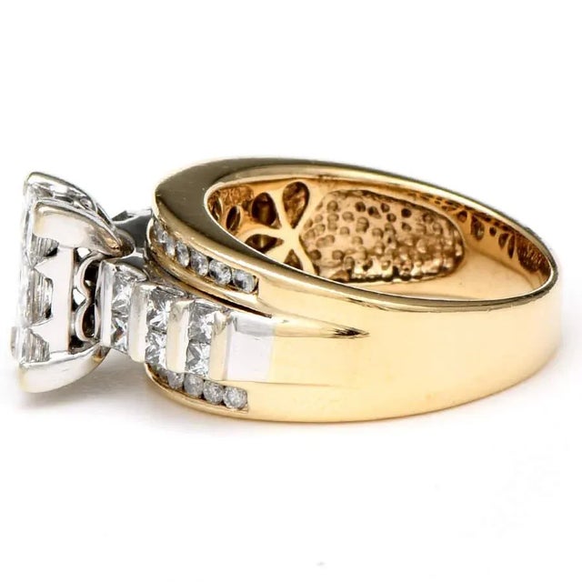 Contemporary 14KY Princess Cut Diamond(1.47) Statement Ring, size 7.5 For Sale - Image 3 of 5