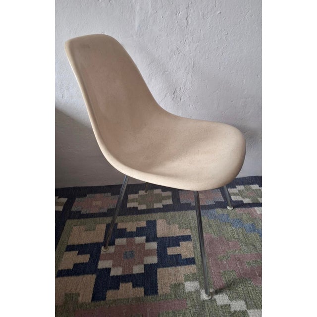 Early DSX Chair in Fiberglass by Charles and Ray Eames for Herman Miller, 1950s For Sale - Image 10 of 14