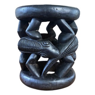 Vintage Tribal Nobility Bamileke Lizard Stool/Table Cameroon 16" H For Sale