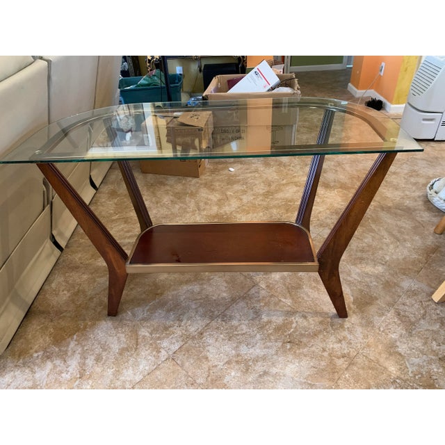 Mid-Century Modern 1970s Mid-Century Modern Style Glass Side Top Table For Sale - Image 3 of 10