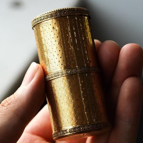 Antique French Silver Gilt Cylindrical Etui Box with Turned Guilloche Engine, 1890s For Sale - Image 4 of 18
