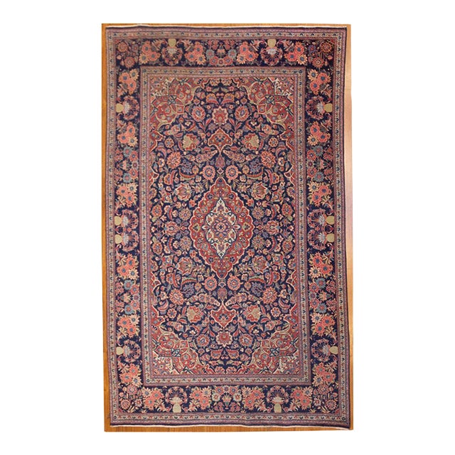 An Antique Decortive Classic Persian Kashan Rug For Sale