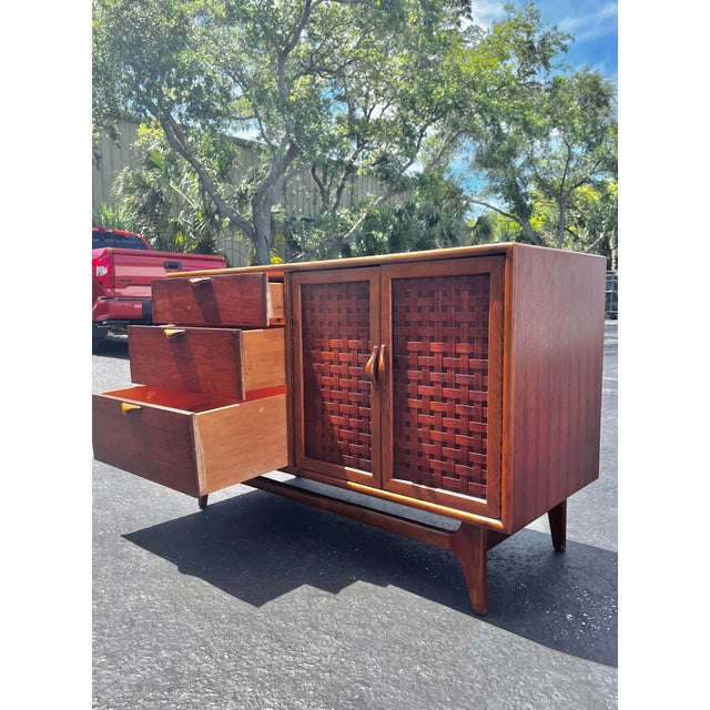 Wood Mid Century Modern Petite Basketweave Credenza | Perception Series by Lane Furniture For Sale - Image 7 of 12