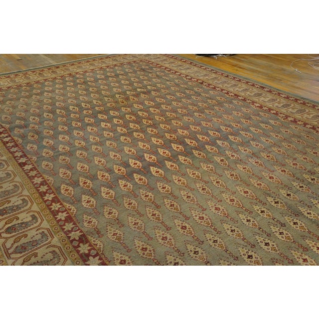 Indian Early 20th Century N. Indian Amritsar Carpet ( 9'9" x 13'4" - 297 x 406 ) For Sale - Image 3 of 12