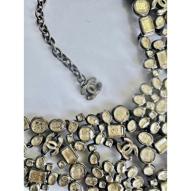 2010 Chanel Necklace Cruise Gripoix Goossens CC Double C Bib Collar Runway For Sale - Image 9 of 12