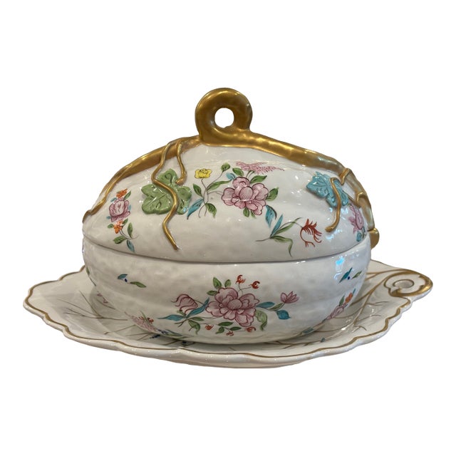 Vintage Chinoiserie Style Porcelain Mottahedeh Melon Tureen With Underplate For Sale