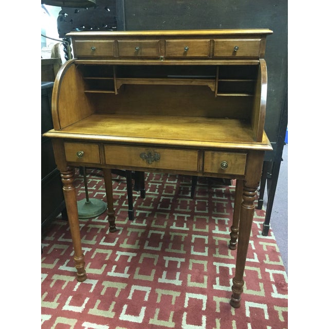 20th Century Traditional Tell City Young Republic Solid Rock Maple Roll