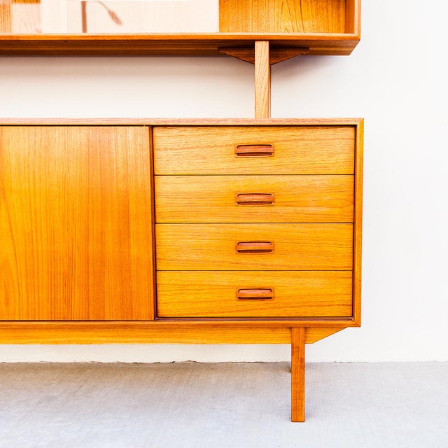 R. Huber & Co. Vintage Danish Modern Teak Sideboard With Hutch For Sale - Image 4 of 15