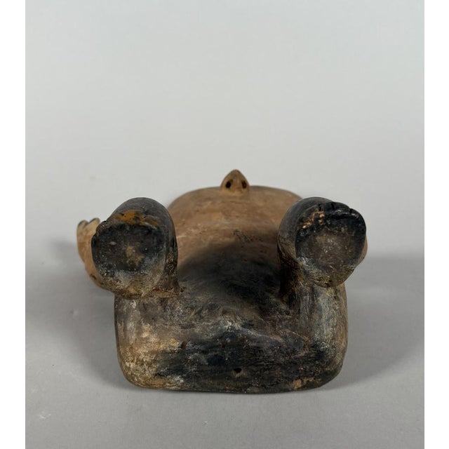 Sculpture of Chieftain, Colombia, 500-1500 AD For Sale - Image 3 of 7