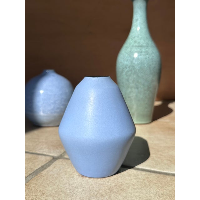 Handmade Light Blue Studio Ceramic Vases from Manufaktur Töpferhof Römhild, Thuringia, Germany, 1970s, Set of 2 For Sale - Image 13 of 15