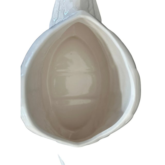 Vintage Elegant White Swan Planter Vase | Vintage Pottery Centerpiece | Mid-Century Home Decor For Sale - Image 11 of 12