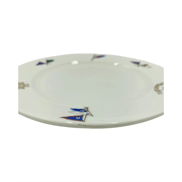 Vintage Mid 20th Century Exclusive New York Yacht Club Burgees Nyc Nautical Plate For Sale - Image 4 of 13