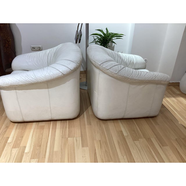 White Leather Armchairs, 1970s, Set of 2 For Sale - Image 10 of 18