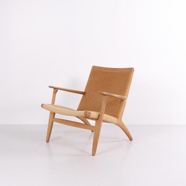 CH25 Lounge Chair in Patinated Oak and Woven Paper Cord by Hans J. Wegner, 1980s For Sale - Image 11 of 13