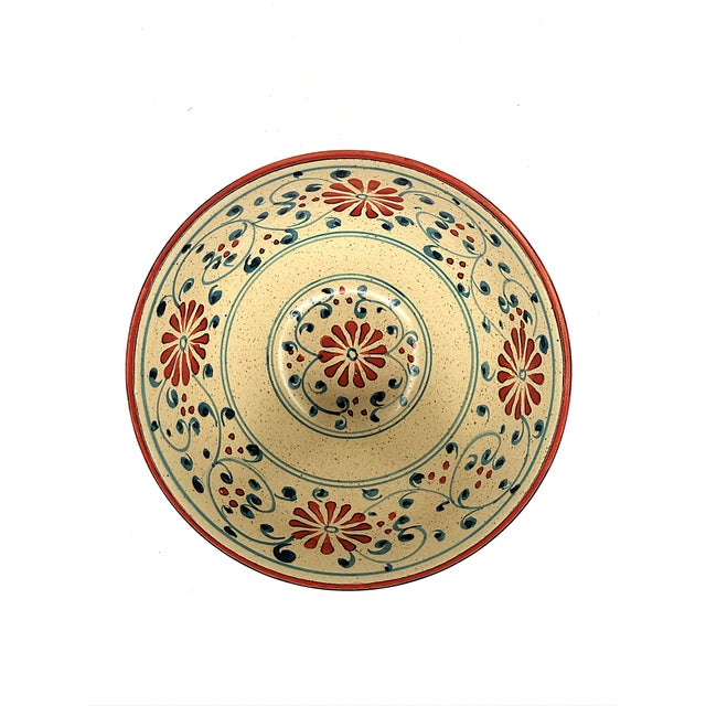 2020s Set of 4 Bat Trang Vietnamese Ceramic Multipurpose Bowls With Hand Painted Botanical Motifs For Sale - Image 5 of 11