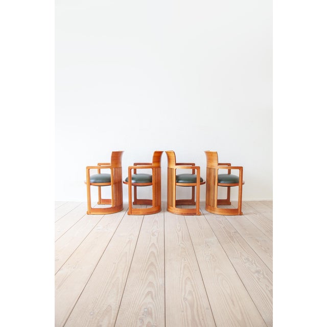 Vintage Italian Barrel Chairs by Frank Lloyd Wright for Cassina, 1980s, Set of 4 For Sale - Image 3 of 16