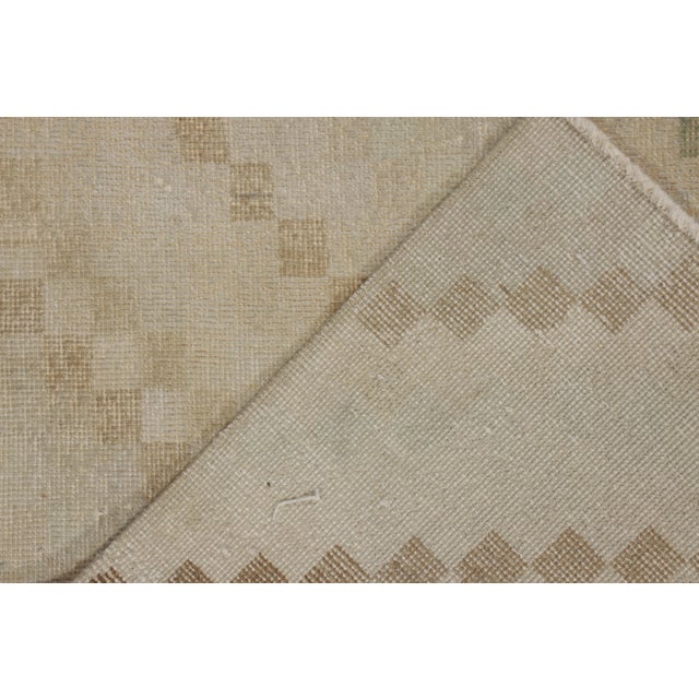 Beige 1960s Vintage Art Deco Rug in Beige-Brown, Green and White Chevron Pattern For Sale - Image 8 of 8