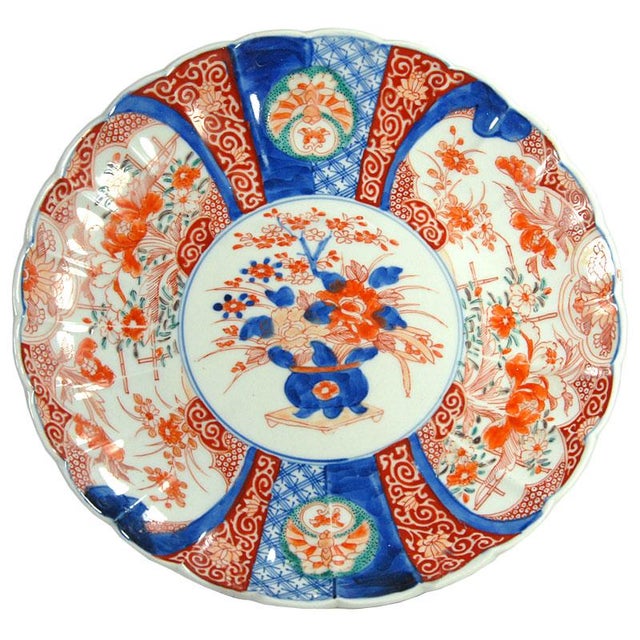 Big Imari Handpainted Japan Dish, 1890s For Sale - Image 10 of 10