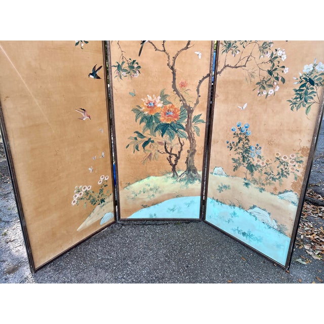 19th Century Chinese Hand Painted Silk 6-Panel Wallpaper Floor Screen Mounted as a Pair For Sale In Boston - Image 6 of 12
