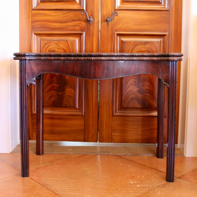 English Georgian Serpentine Mahogany Game Table With Carved Rosette Edge For Sale - Image 3 of 14