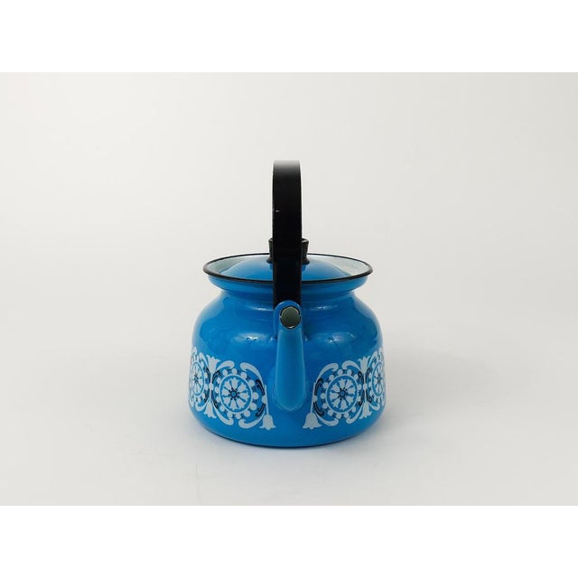 1960s Mid-Century Finnish Enamel Tea Pot Kettle by Kaj Franck, 1960s For Sale - Image 5 of 17
