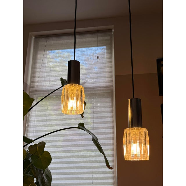 1970s Mid-Century Modern Textured Glass Pendant Lights, 1960s, Set of 2 For Sale - Image 5 of 17