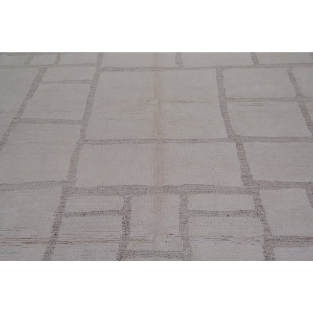 Moroccan Hand Knotted Wool Rug, 8'1''x11' For Sale In New York - Image 6 of 6