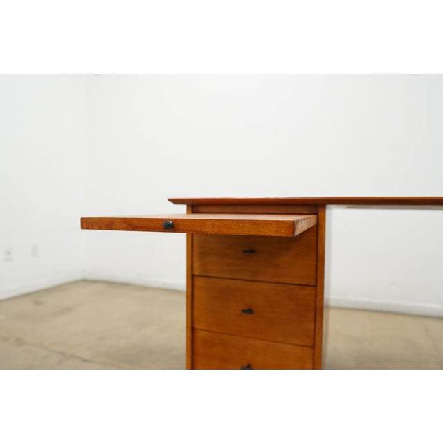 Vintage Attributed Paul McCobb MCM Double Pedestal Desk For Sale - Image 13 of 16