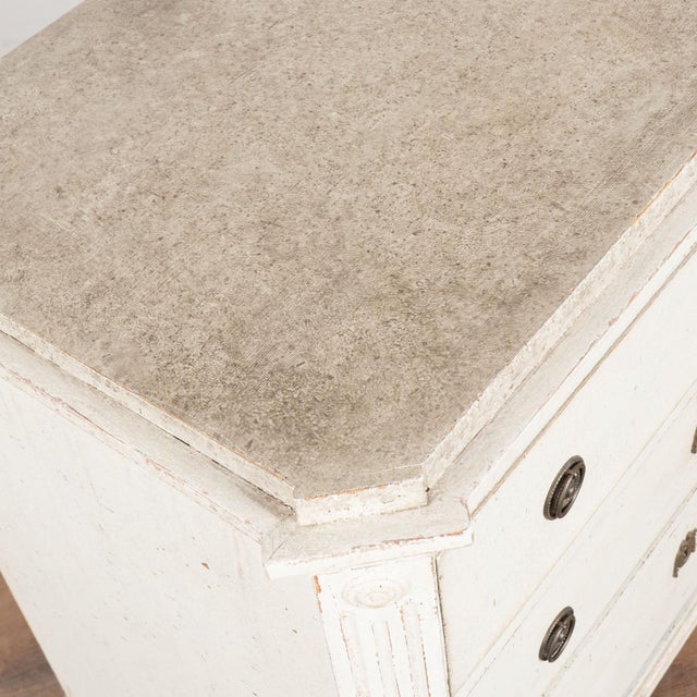 Early 19th Century Swedish Gustavian Chest of Three Drawers For Sale - Image 6 of 15