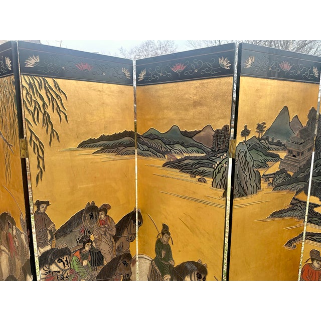 1970s 1970s Chinese Export Six Panel Coromandel Screen With Gold Leaf For Sale - Image 5 of 16