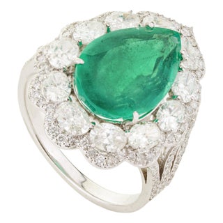 Chic 5.03ct Emerald and 1.99ct Diamond Pear Cocktail Ring in 18k White Gold Size 8 For Sale