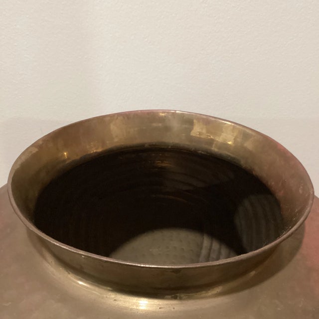 Vintage Mid 20th Century Very Large Handmade Hammered Copper Finish Brass Vase For Sale - Image 10 of 13