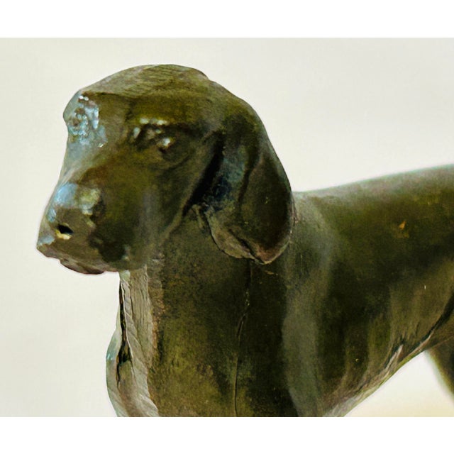 Bronze hunting dog figurine, a pointer or setter.