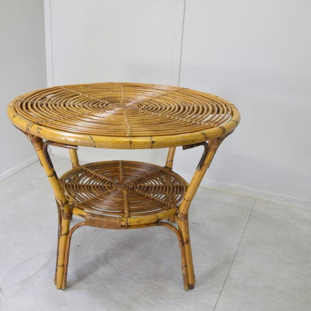Tito Agnoli Vintage Round Two-Tier Coffee Table in Bamboo and Rattan by Tito Agnoli, Italy, 1960s For Sale - Image 4 of 9