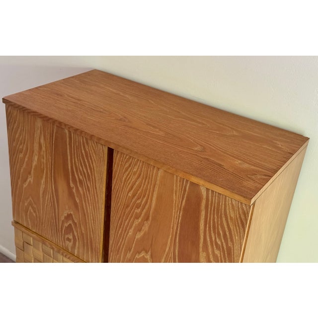 Brown Saltman Mid Century Paul Laszlo for Brown-Saltman Oak Dresser For Sale - Image 4 of 17