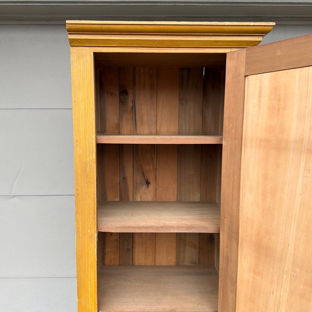 A Very Fine and Rare Lancaster County, Pa Mustard Yellow Grain Painted 1 Door Chimney Cupboard, Circa 1880's For Sale - Image 11 of 12