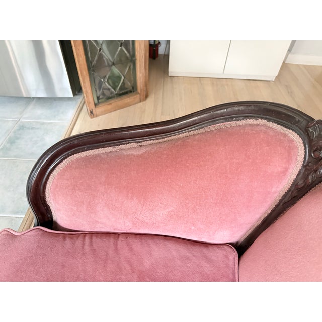 Rococo Revival Loveseat With Antique Rose Velvet Upholstery and Decorative Walnut Carvings For Sale In New York - Image 6 of 9